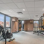No 32 With Free Use Of Gym شقة *