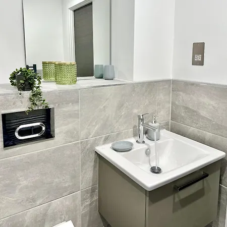 アパート No 32 With Free Use Of Gym ヨーク